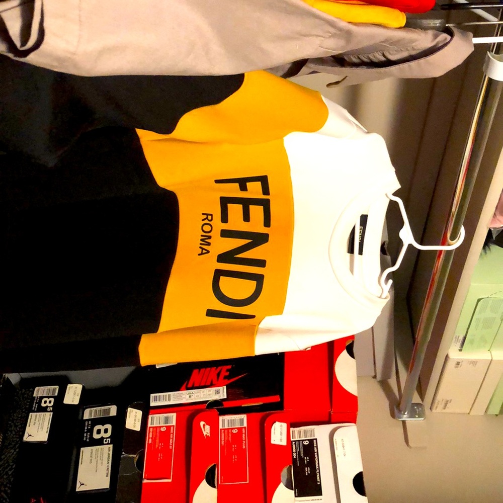 Fendi sweater medium